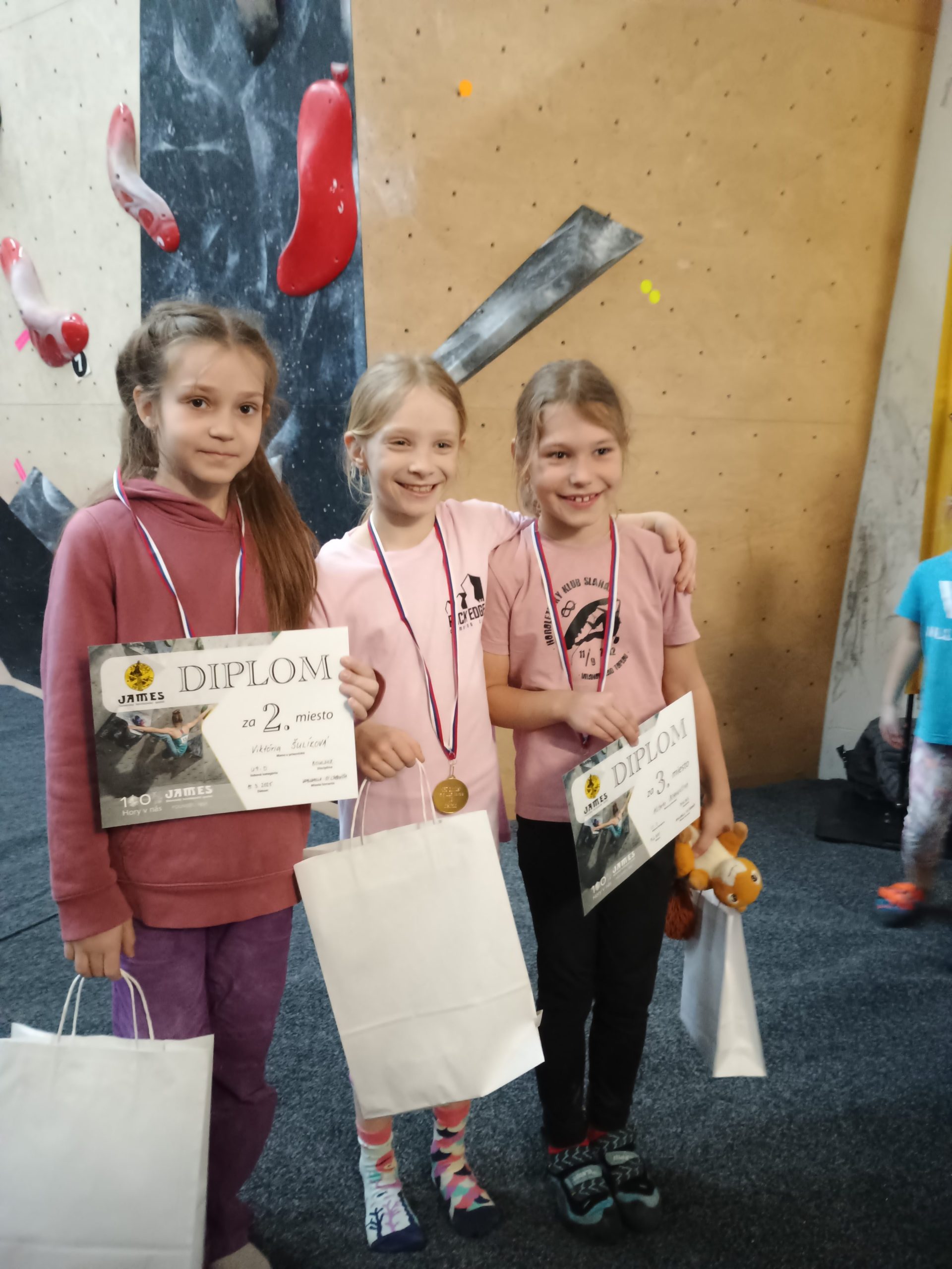 Boulder Wallhalla 2025 v Starej Ľubovni - Bohanicova Bandurova Sulikova